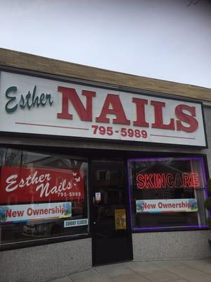 Esther Nails