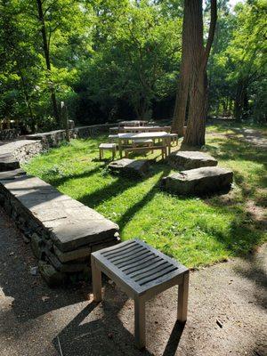 Some great seating options within the zoo area