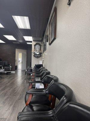 Black Anchor Barber Shop