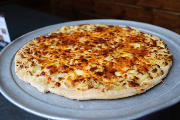 March MACness Mac Pizza Feature!