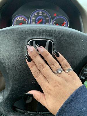 Black acrylics with accent nails