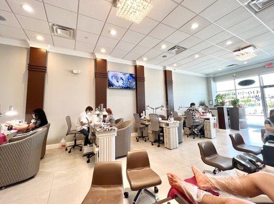 Manicure area