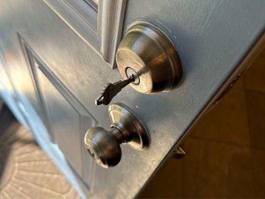 locksmith, locksmith services, lock repair, key replacement, emergency lockout, home security, business security, safe installation, safe