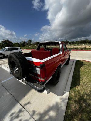 Classic ford bronco bed wrapped in white gloss