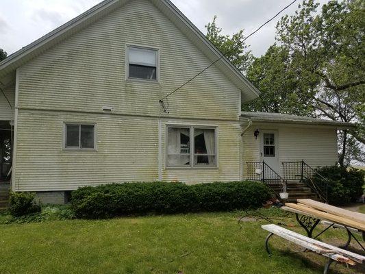 1.5 story house wash before