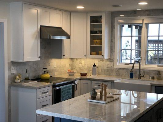 Kitchen cabinets installers