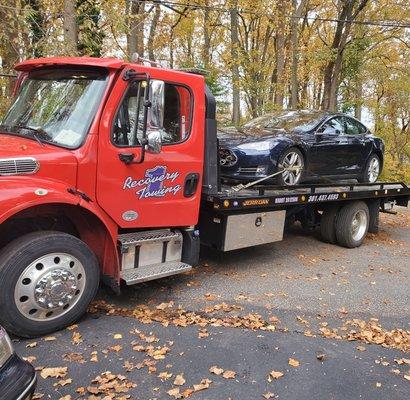 Tesla Towing / Transport