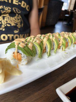 Spicy salmon with avocado and spicay mayo