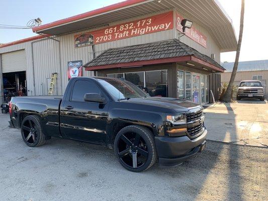 South Valley Tires did it again!! Hook'd up my beauty w/ some 24s, I'm beyond happy! Thank you!!