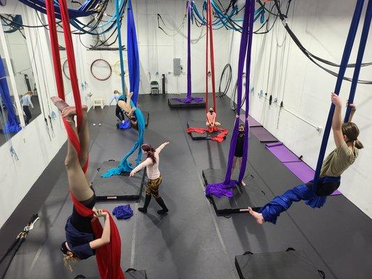 Full studio silks class