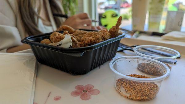 E T Tea & Popcorn Chicken