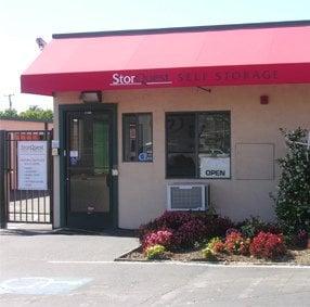 self storage San Leandro CA