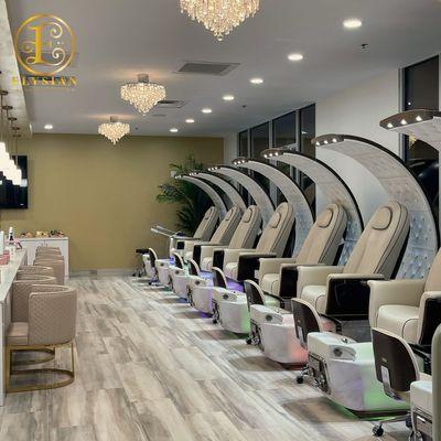 Vivid Nails and Spa