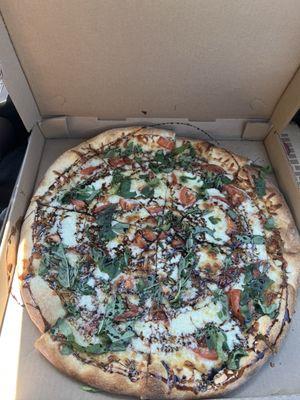 18" caprese pizza