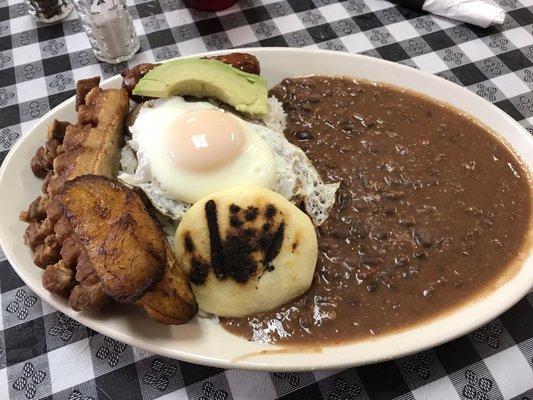 Mini bandeja... This is mini??