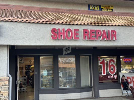 Avoid Jim's Shoe Repair