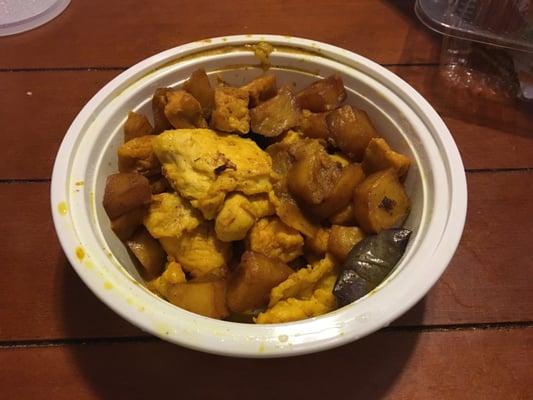 I asked for "yellow curry" and I got this...a bowl of mostly potatoes. Hardly even has any sauce.