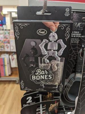 Bar bones ice tray