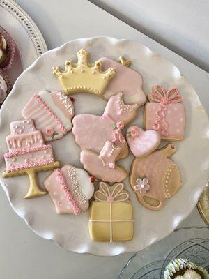 Decorative Sugar Cookies fit for a (tiny) Princess