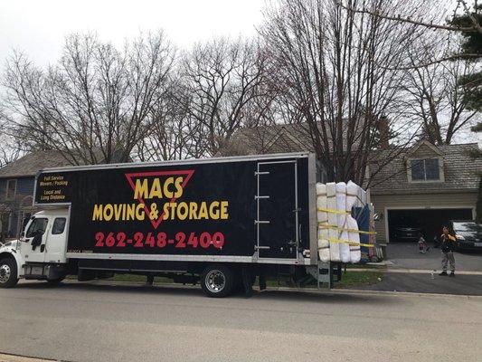 Macs all packed up and ready to leave IL