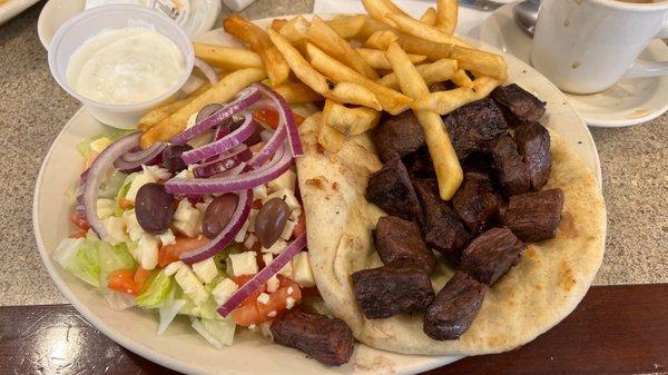 Beef Souvlaki Platter with Tzatziki Sauce