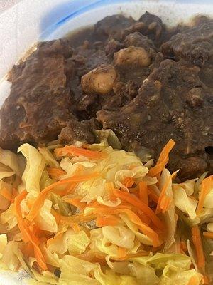 Oxtails with cabbage