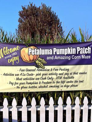 Petaluma Pumpkin Patch signage