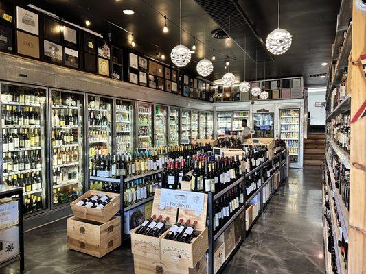 Newport Wine & Spirits