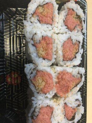 Sushi:spicy tuna roll