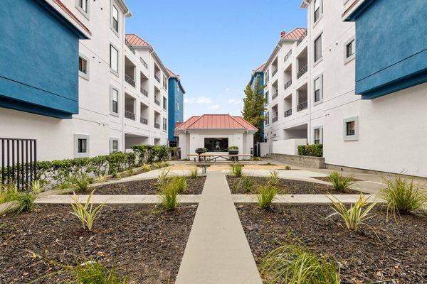 Del Norte Place Apartment Homes