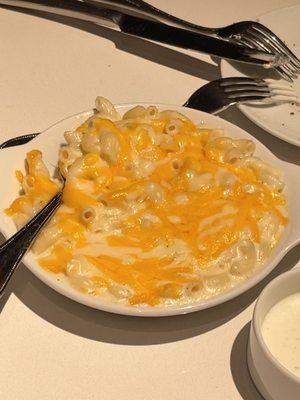 Mac n Cheese (w/ an Alfredo based sauce)