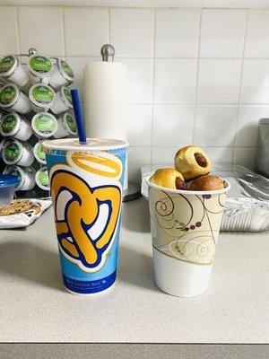 Mango Lemonade Mixer & Mini Pretzel Dogs