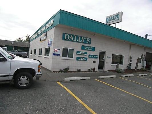 Dally's Auto Body