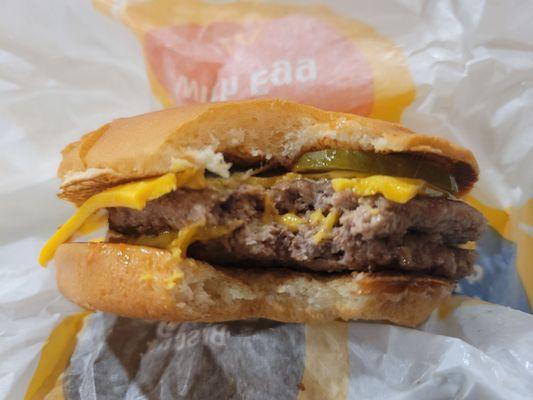 Double cheeseburger