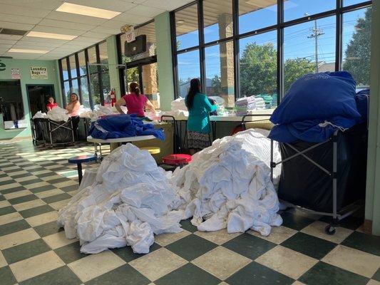 Clothesline Laundromat