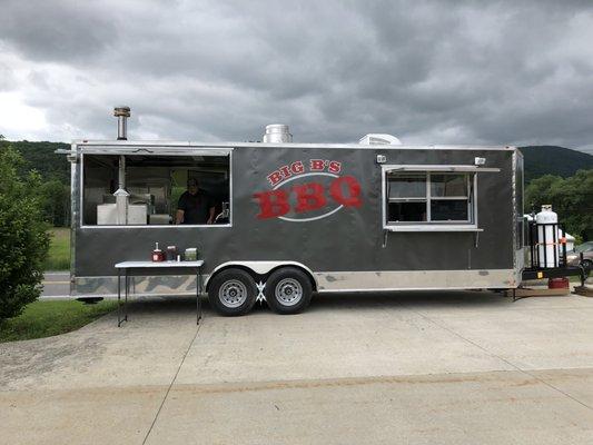 Big B's BBQ located at the Bedford County Historical Society Parking Lot, 6441 Lincoln Highway, Bedford, PA.