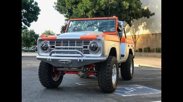 Classic Bronco built by Noble Crew