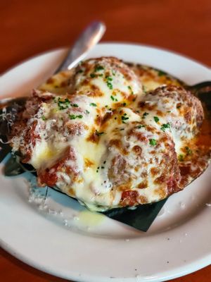 House Made Pork & Beef Meatballs w/ Marinara & Mozzerlla