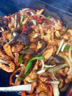 Steak & chicken fajitas