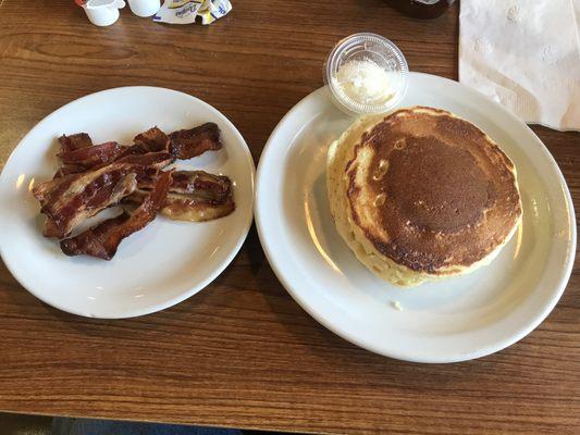 SMALL Pancakes 
 & Bacon