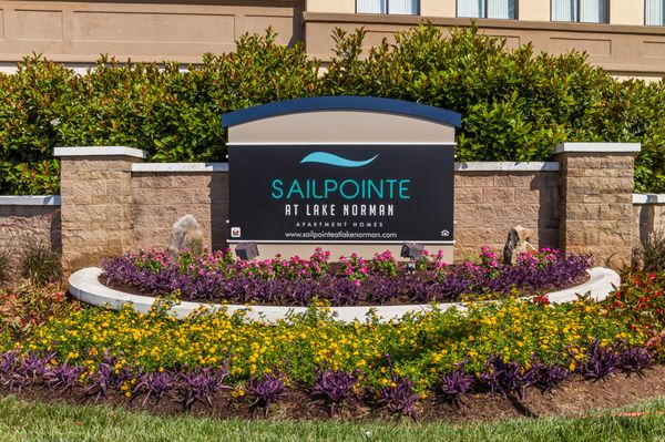 Sailpointe at Lake Norman | Apartments for Rent in Cornelius, NC