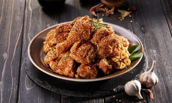 Garlic Soy Chicken Our Signature Crispy Chicken Tossed In A Soy-Garlic Glaze. https://www.cmchickenlahabra.com/