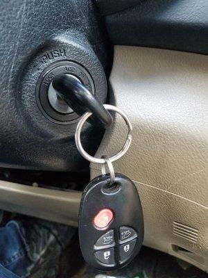 Lost your car key?
Need a spare key fob and a remote?
We can help!
Call now for fast service.