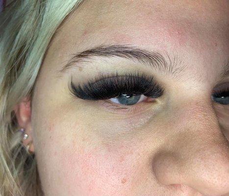 Volume lash extensions