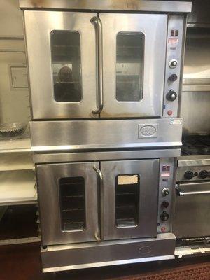 Commercial convection oven