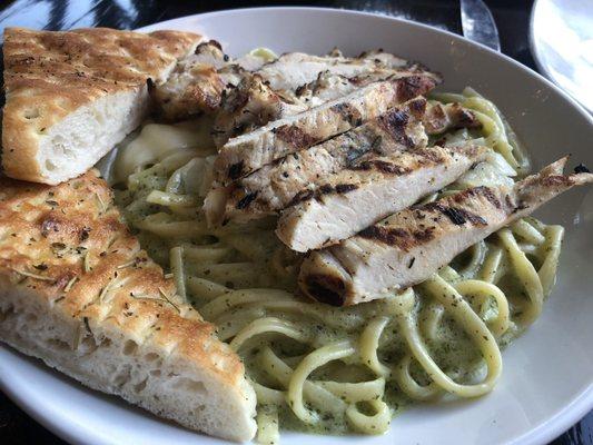 Pesto chicken linguine