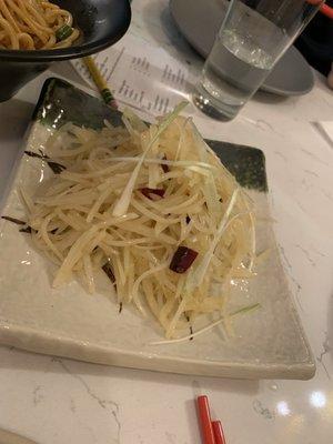 Shredded Potato. Crispy and refreshing.