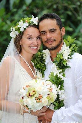 Hawaii dream Wedding - Husband and Wife