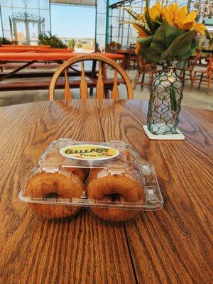 Apple cider donuts