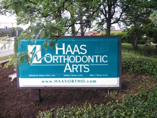 Haas Orthodontic Arts,
 Serving Your Community:
 One Smile At A Time.